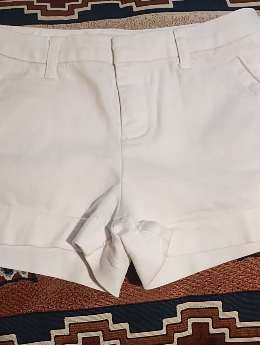 Coldwater Creek Size 6P White Women's Casual Shorts.